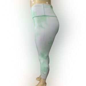 Nike leggings